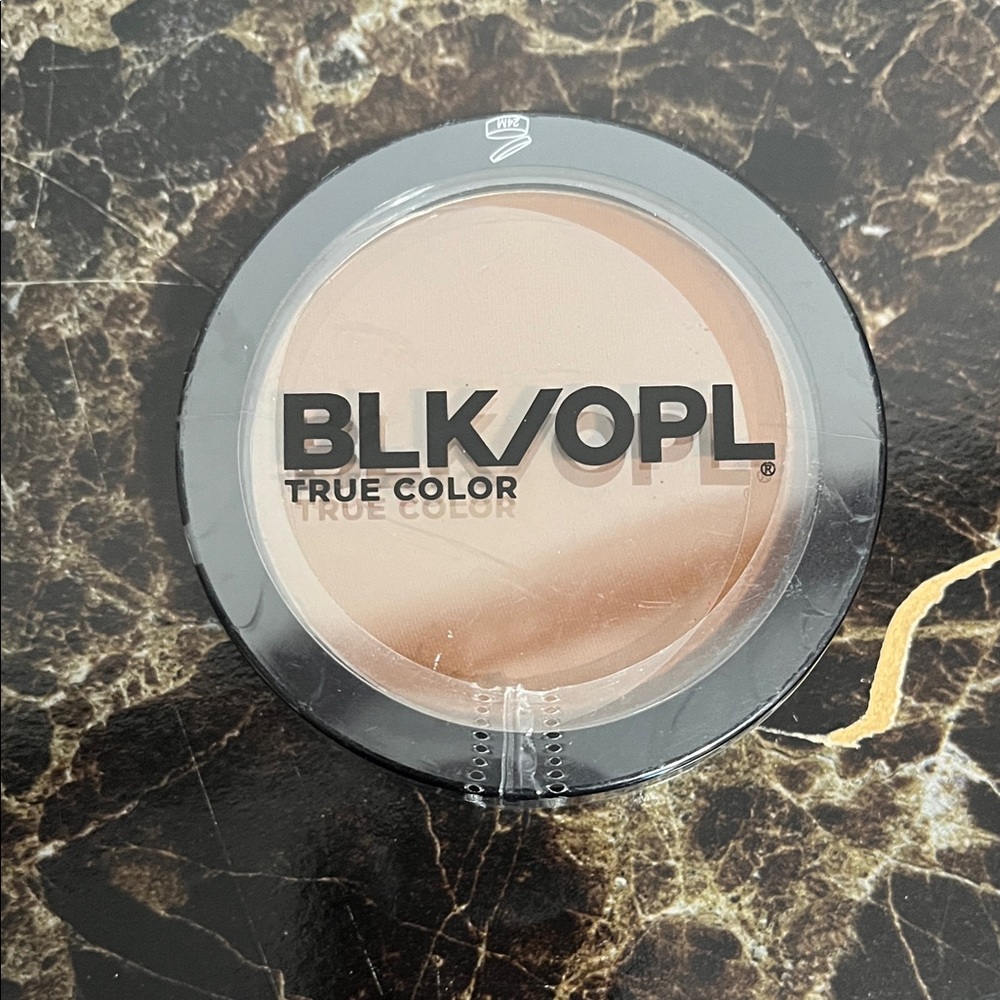 Black Opal True Color Pressed Powder - Tan Shimmer